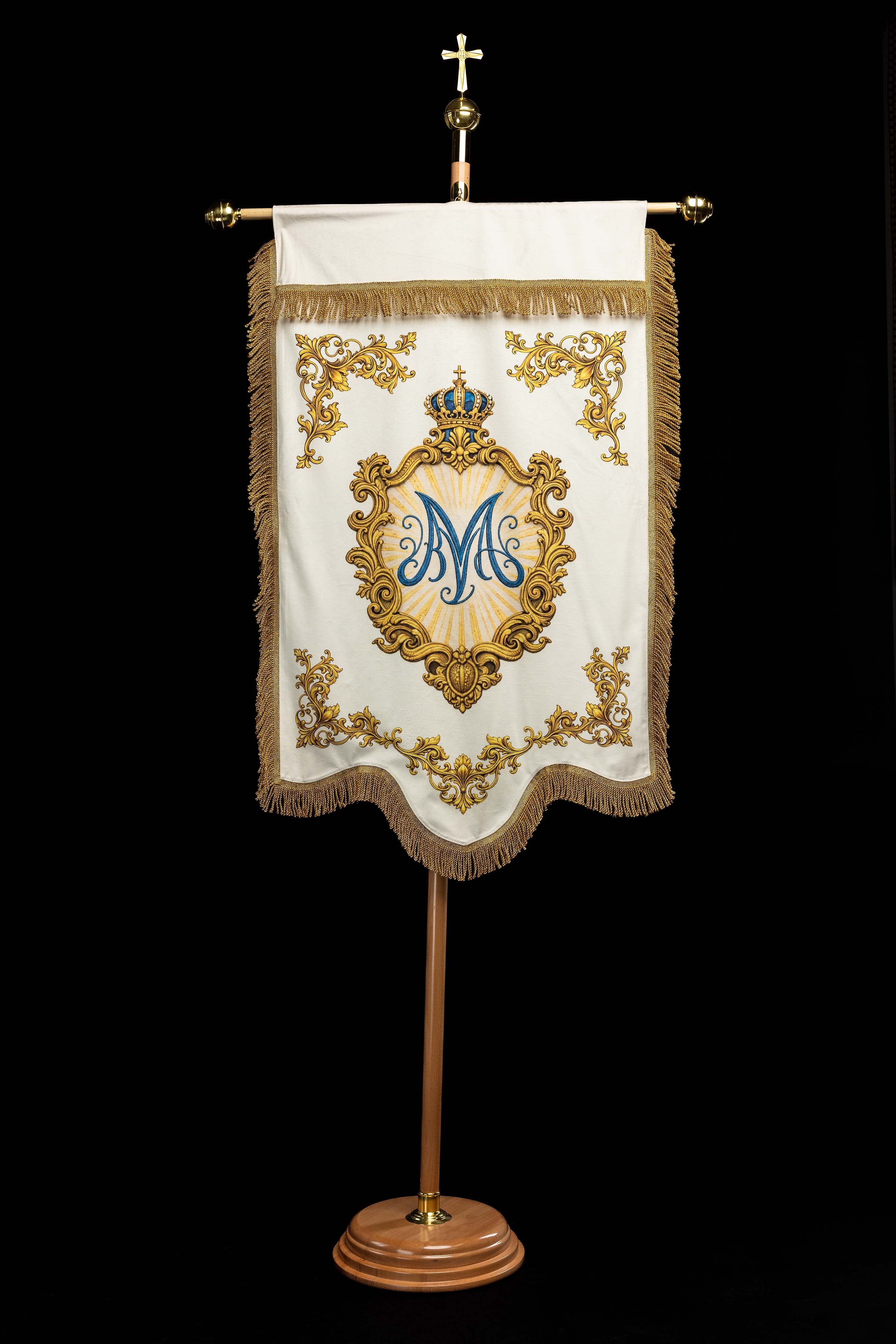 Dvostrano tiskana mornarska zastava sa simbolom Srca i monogramom