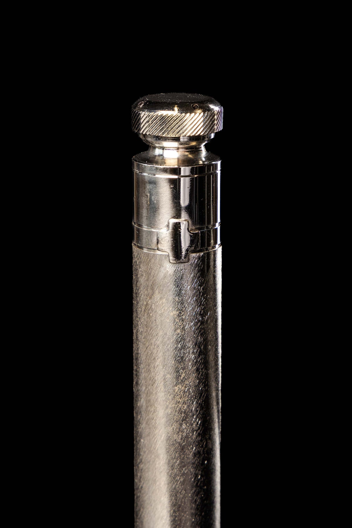 Metalno liturgijsko škropilo s etuijem, 17 cm