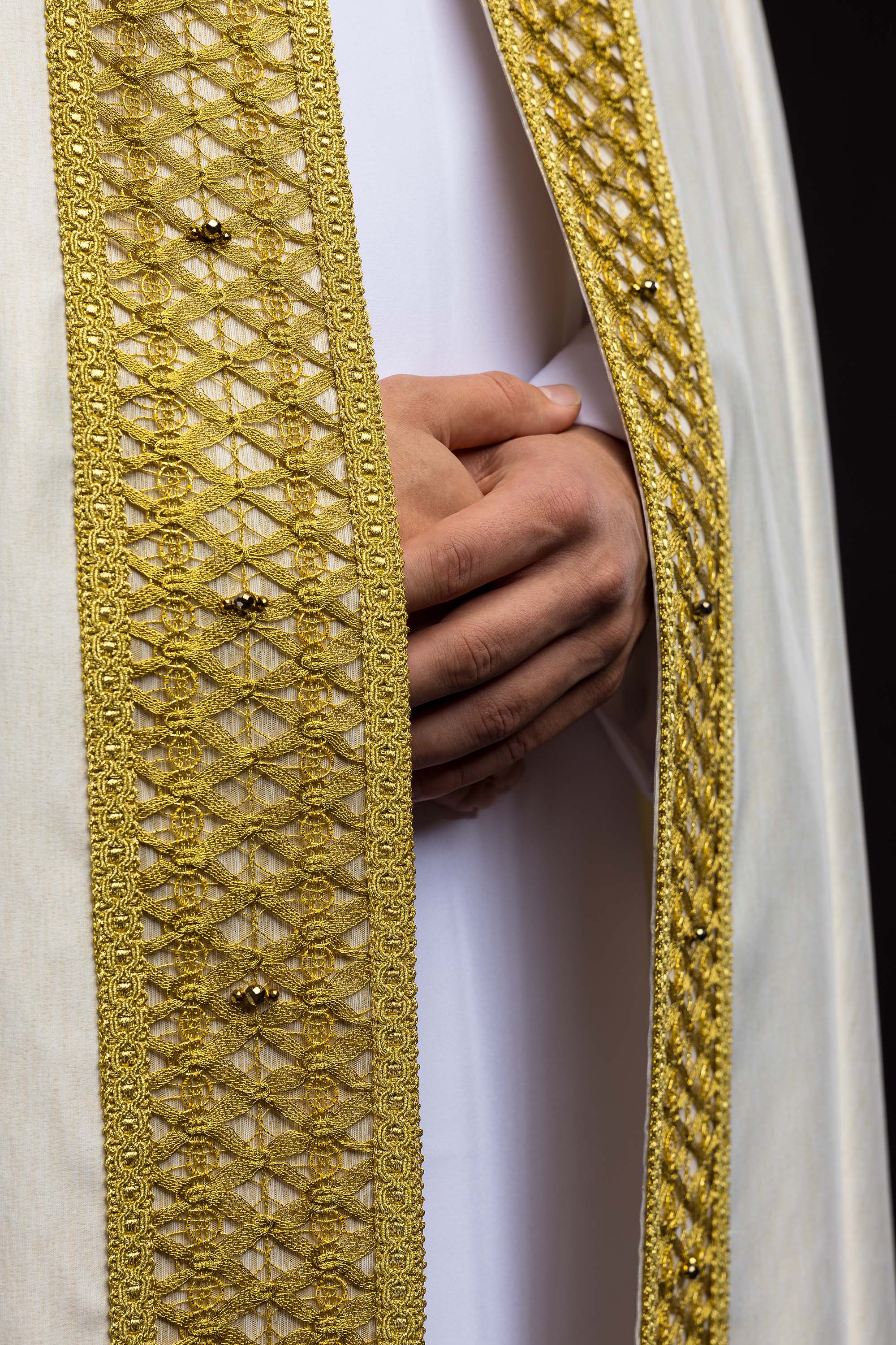 Ręcznie wykonana kapa z naturalnymi kamieniami Handmade 3018 - ORNATY.PL