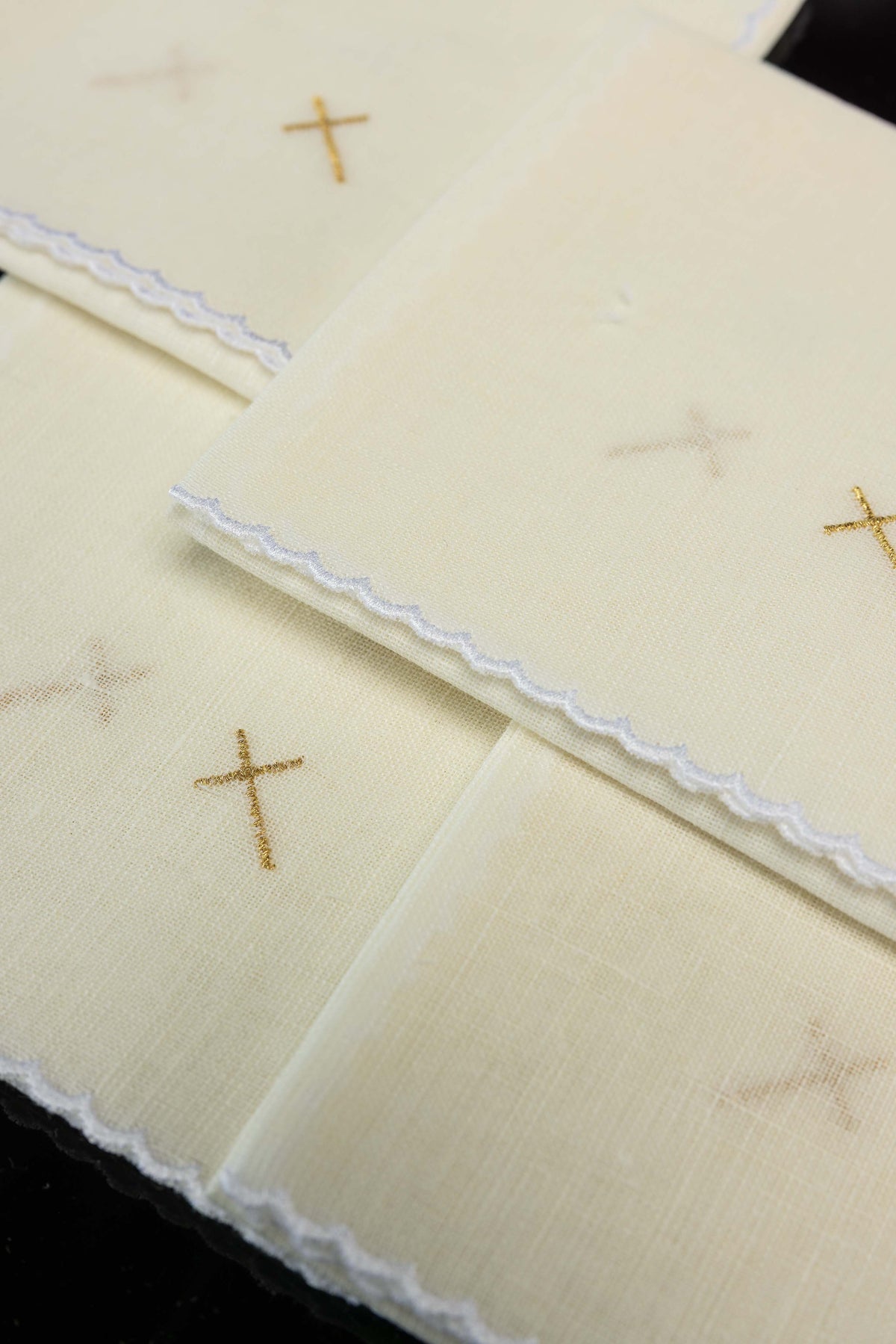 Vezeni grudnjak s košaricama Ribe