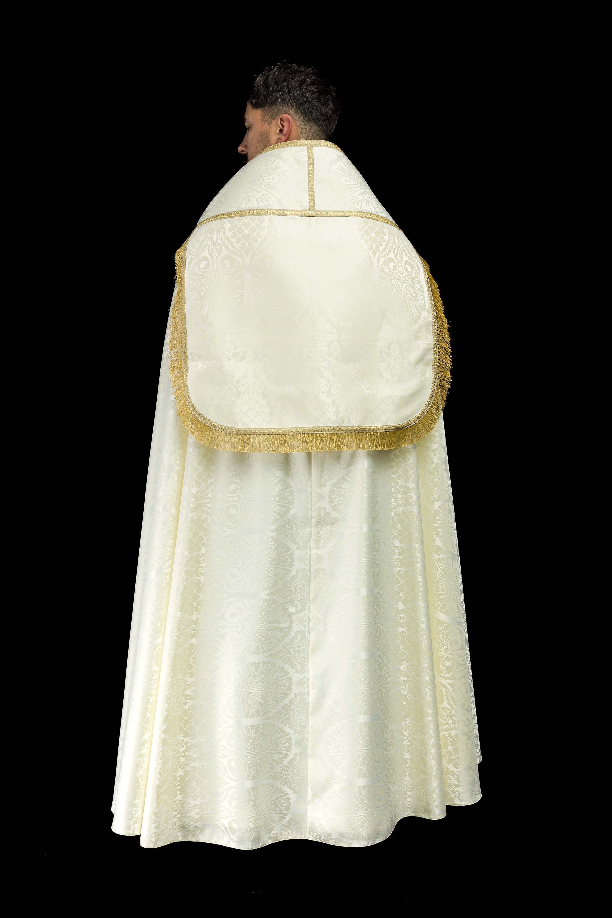 Żakardowa kapa rzymska gładka Ecru - ORNATY.PL