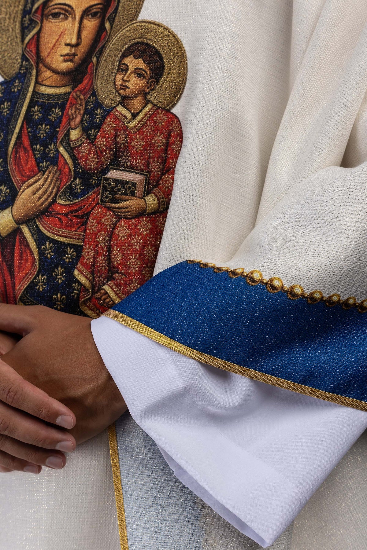 Ecru misnica s likom Gospe od Čenstohove