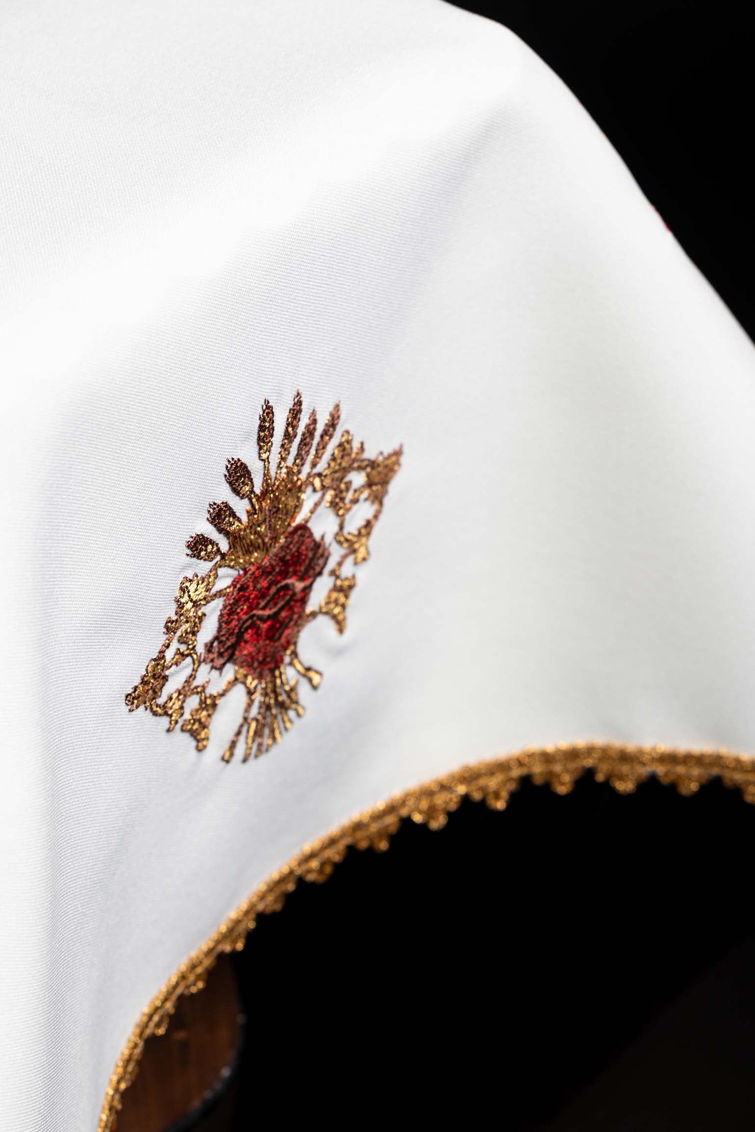 Velum za kalež s simbolom Srca Isusa Krista