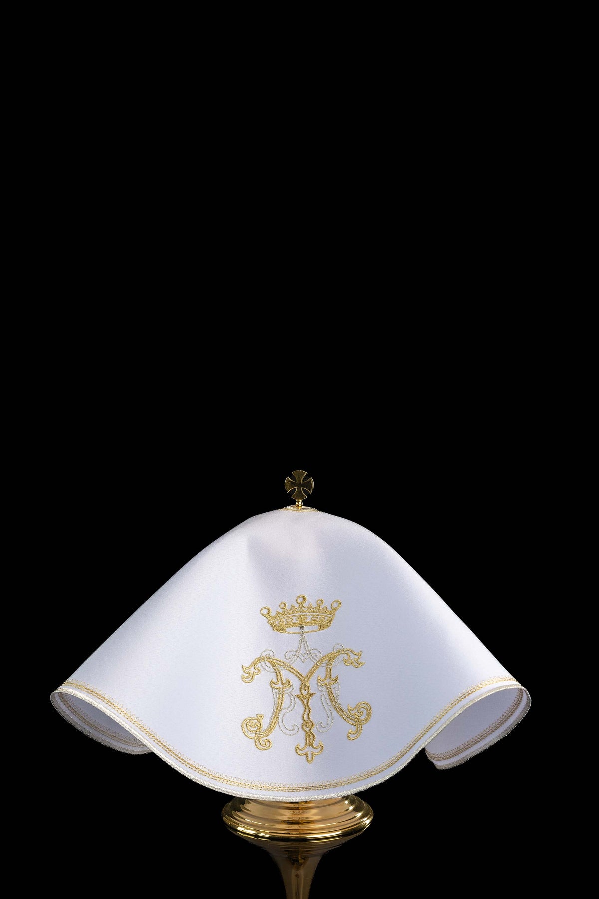 Okrugli velum za ciborij sa zlatnim marijanskim vezom