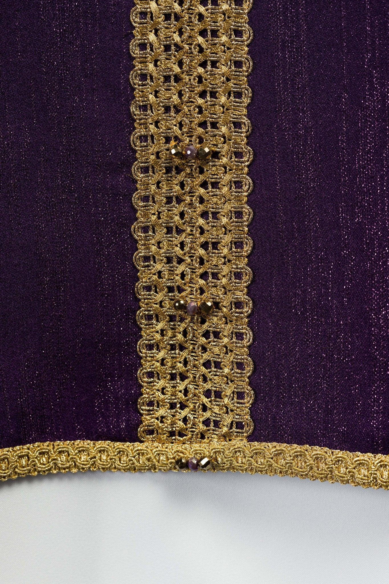 Ręcznie wykonany ornat z naturalnymi kamieniami Handmade 7015 Fioletowy