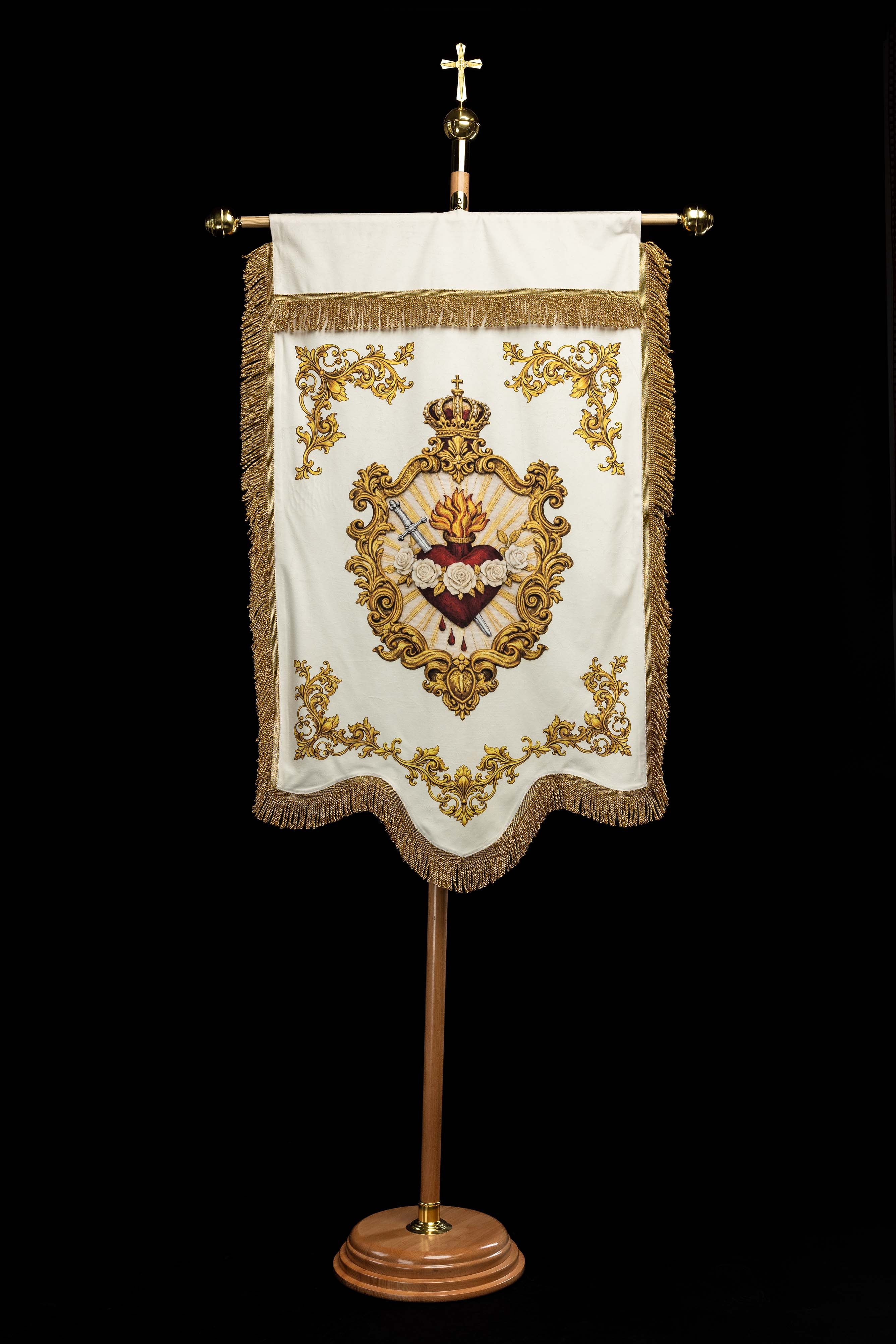 Dvostrano tiskana mornarska zastava sa simbolom Srca i monogramom