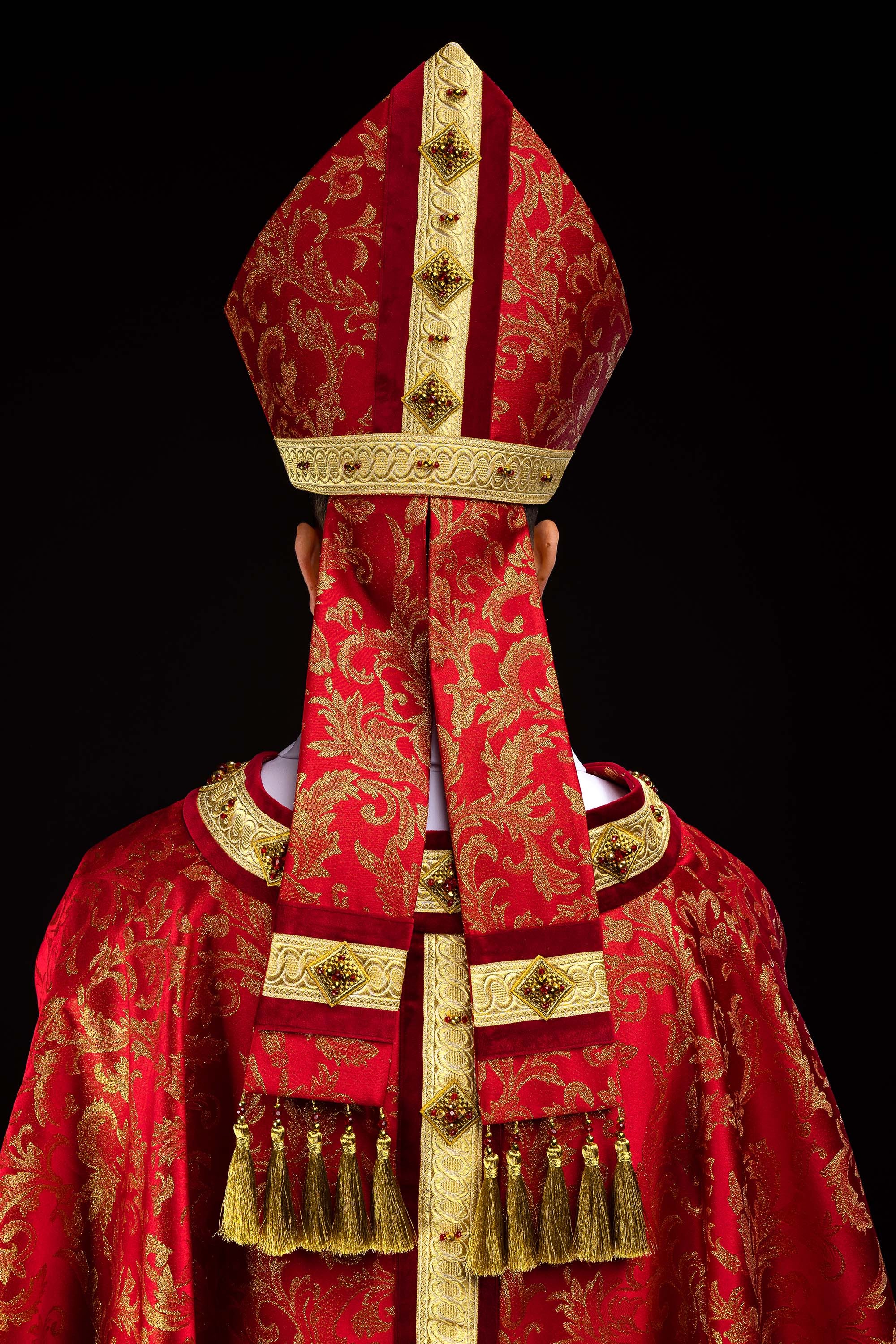 Ręcznie wykonana mitra z naturalnymi kamieniami Handmade 9003 - ORNATY.PL