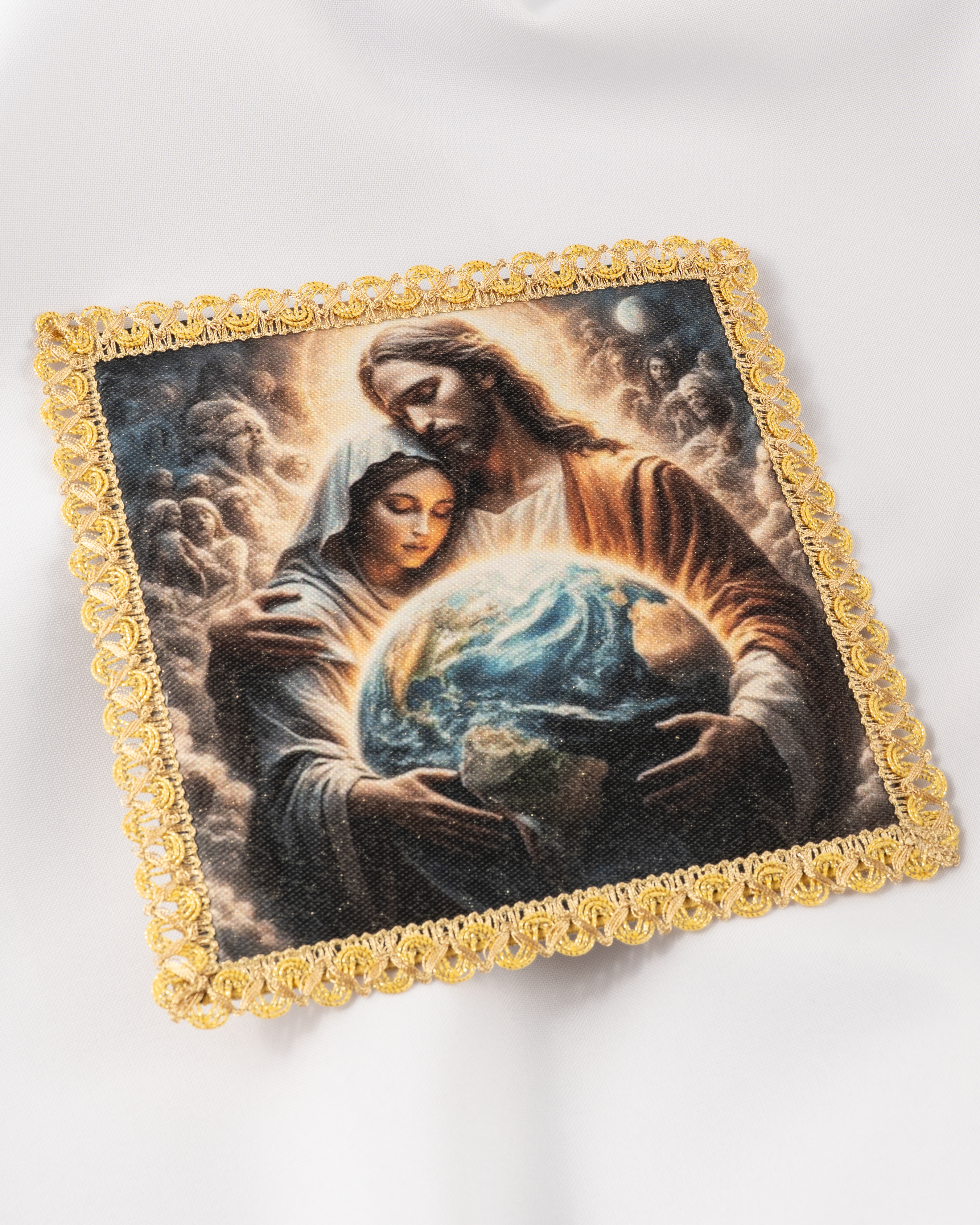 Palka Maryjna „Opiekunka Świata” - ORNATY.PL