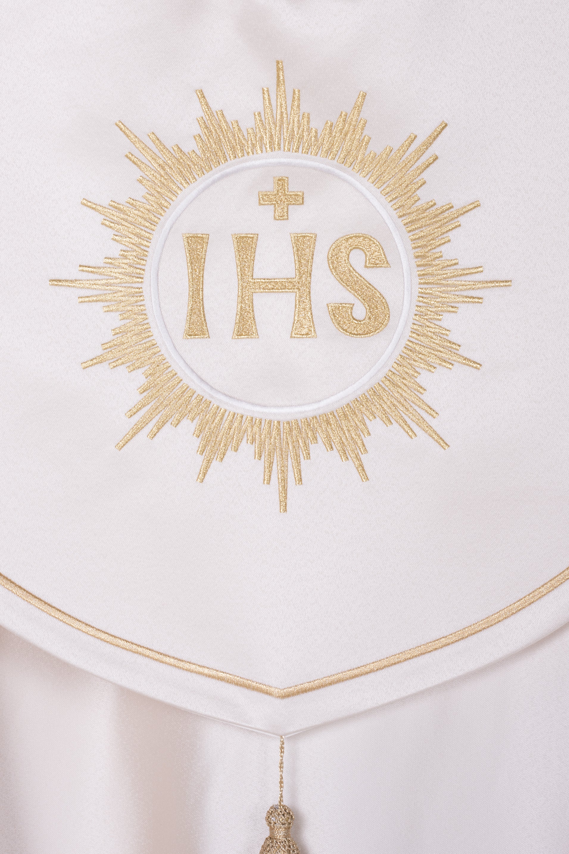 Euharistijska kapa s monogramom IHS