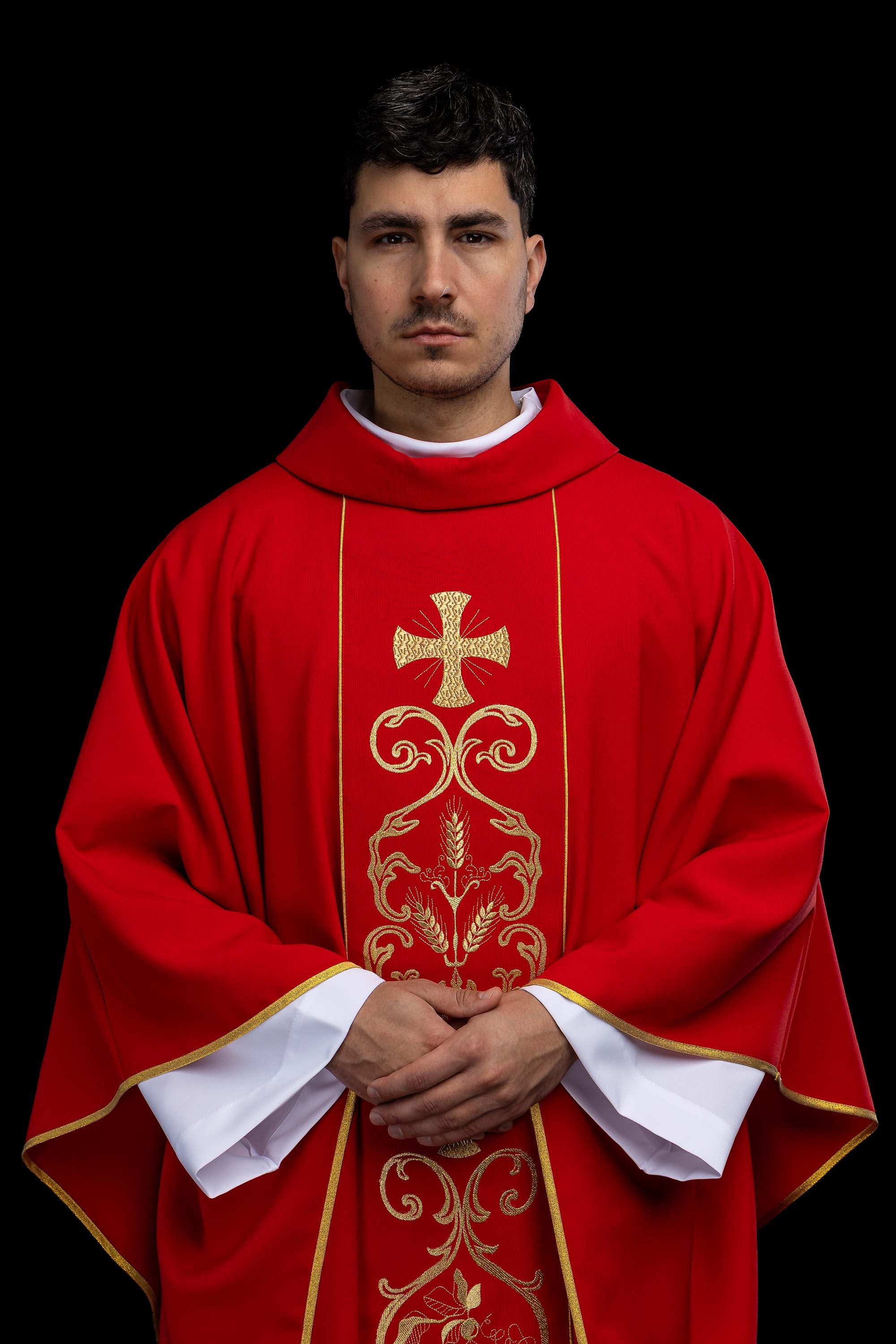 Zeleni liturgijski ornat ukrašen vezanim pojasom