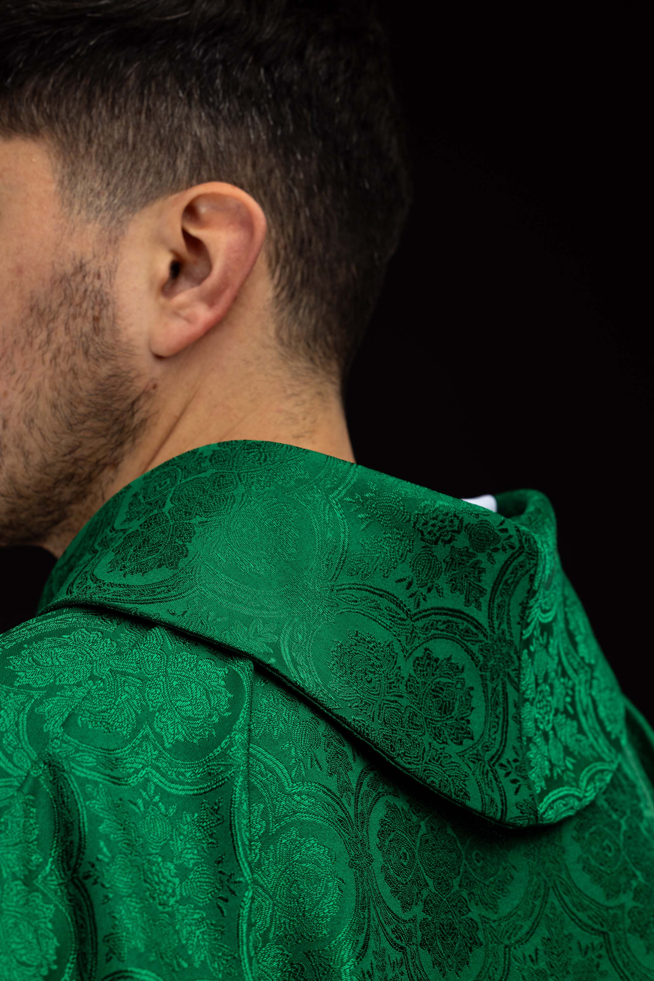 Zielony ornat z krzyżem tkanina żakardowa - ORNATY.PL