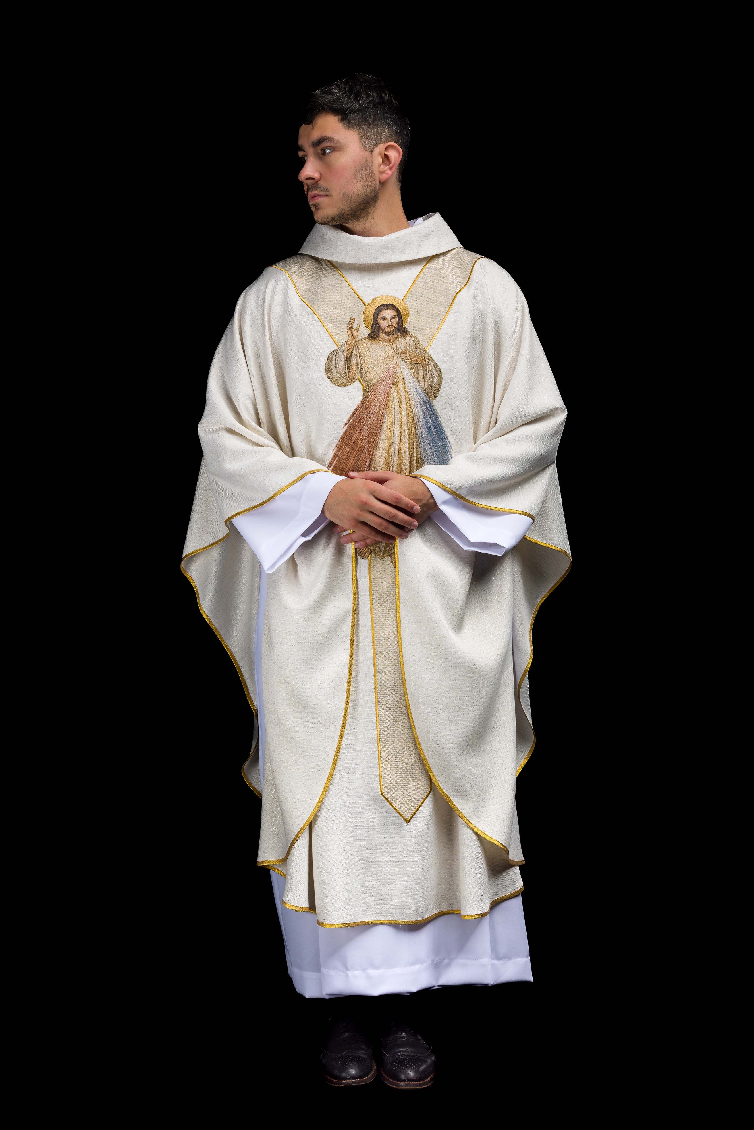 Vezeni ornati s likom Isusa Milosrdnog ecru