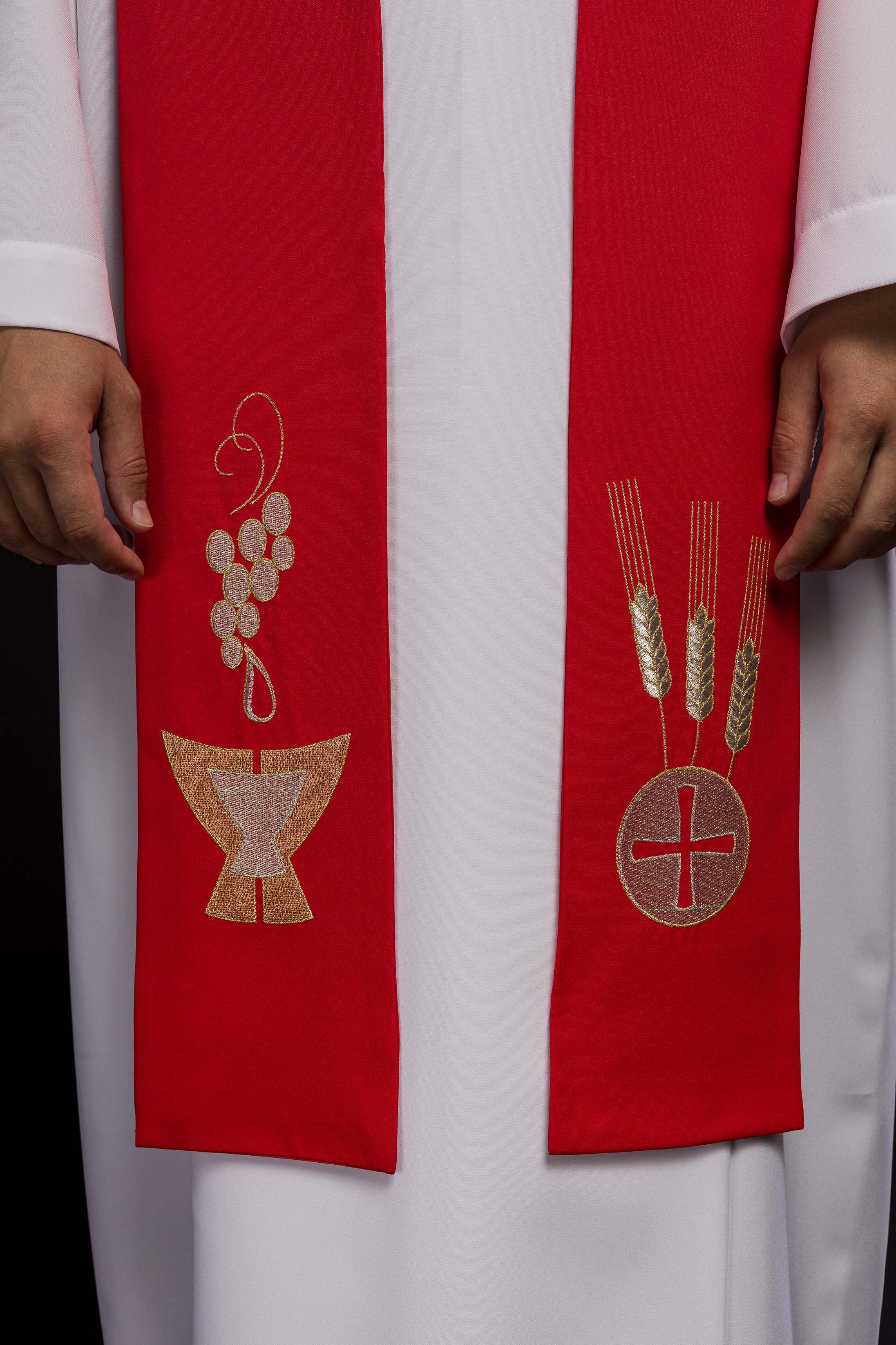 Czerwona stuła kapłańska haftowana Kielich, Kłosy i Winogrona - ORNATY.PL