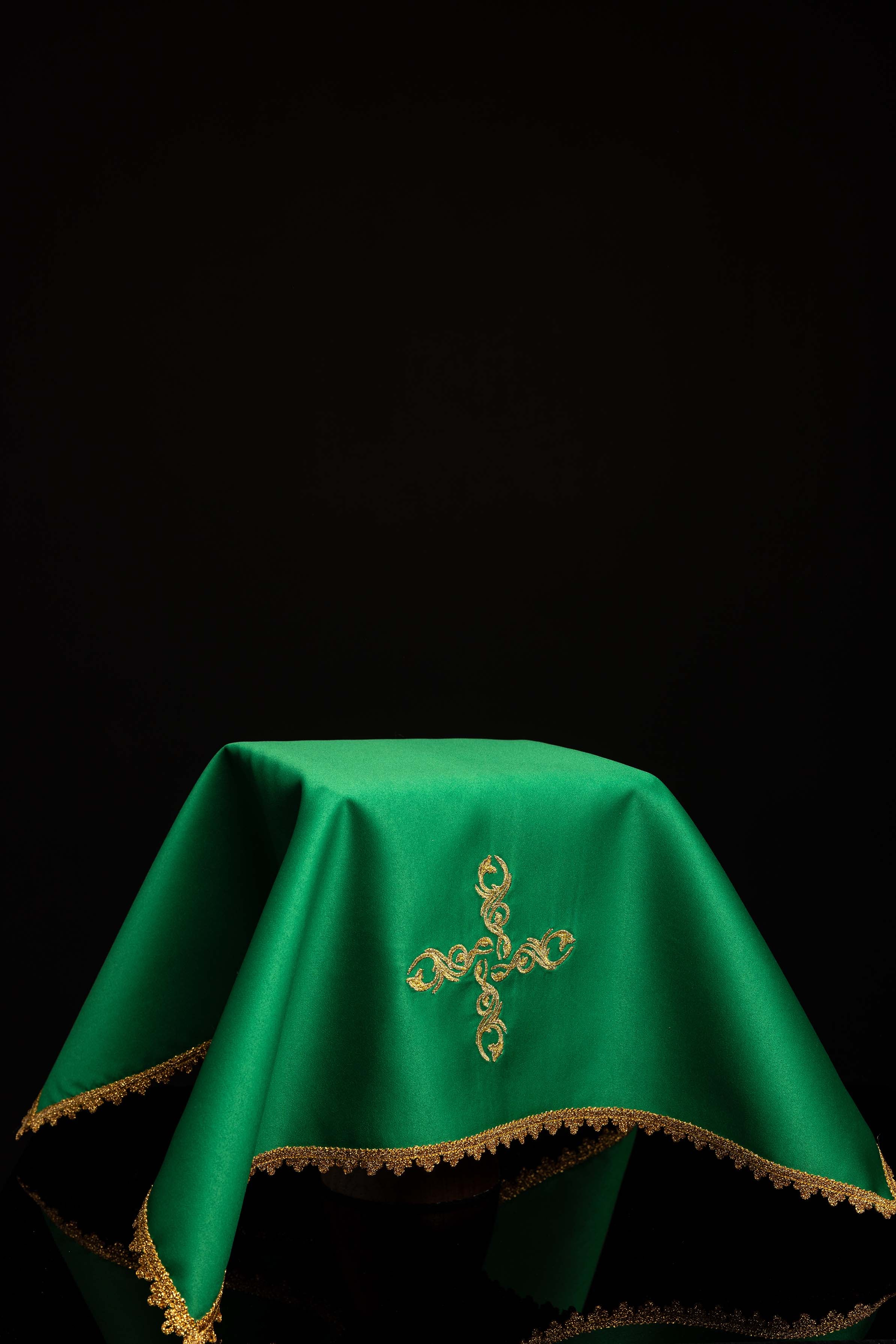 Set vela za kalež u četiri liturgijske boje