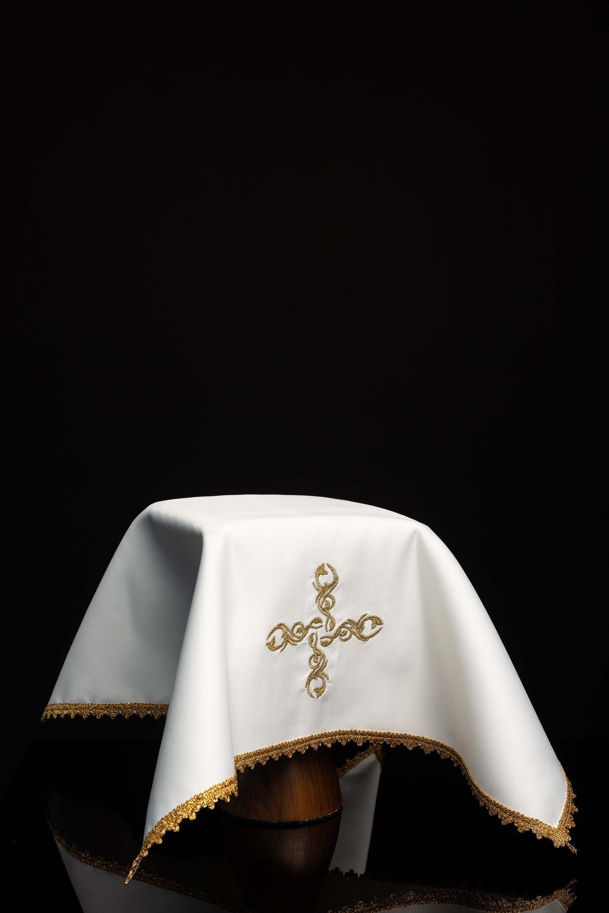 Set vela za kalež u četiri liturgijske boje