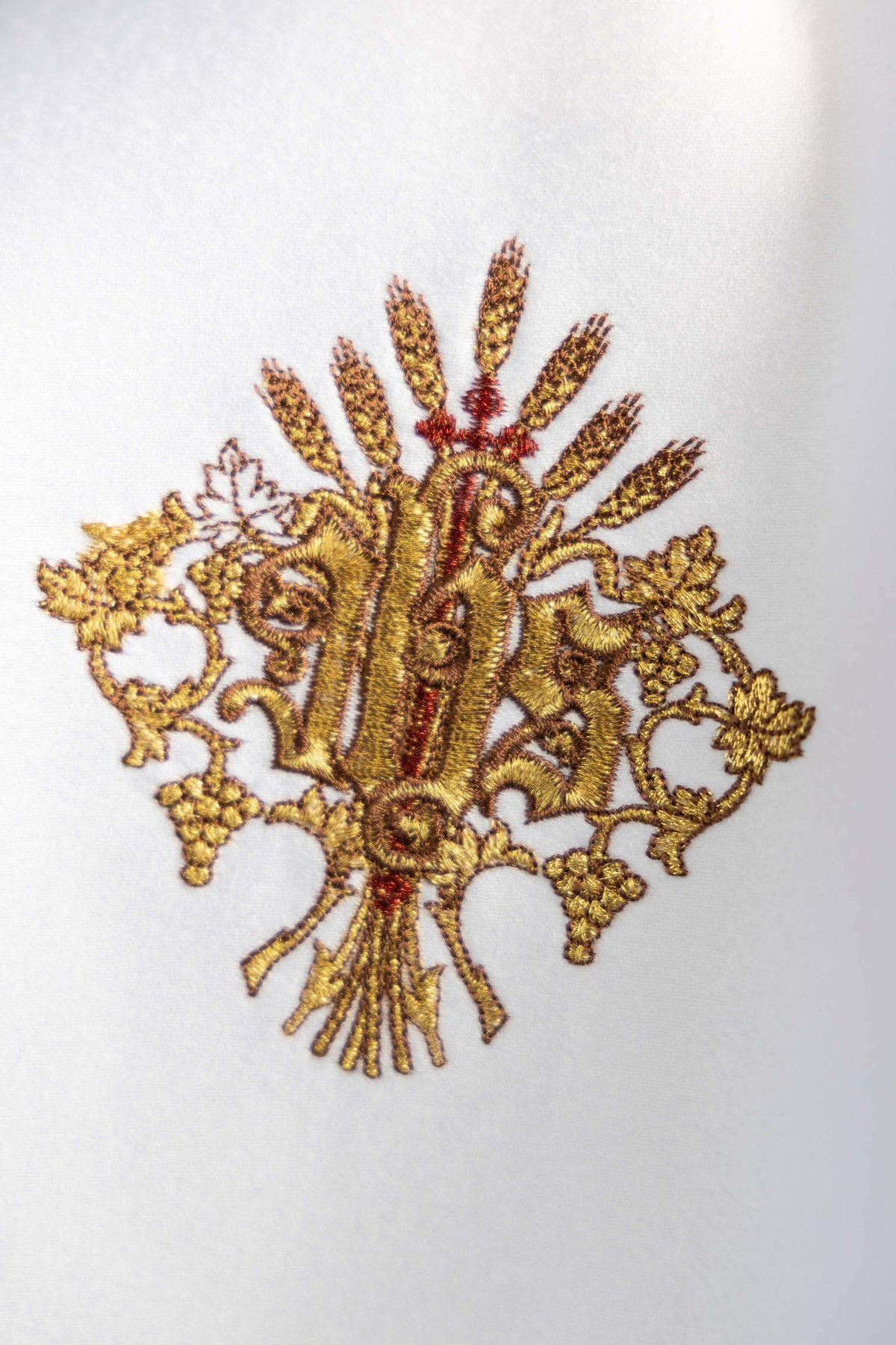 Okrągły velum za ciborij s vezom IHS i Presvetim Srcem Isusovim