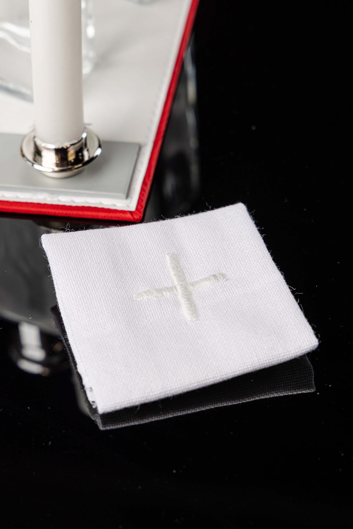 Kofer za misije s liturgijskom opremom