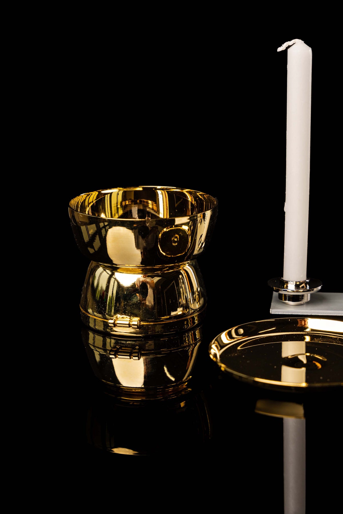 Kovčeg s liturgijskom opremom za misije